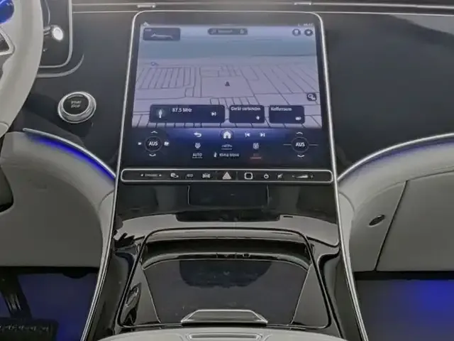 Mercedes-Benz EQE SUV