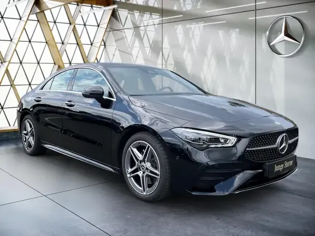 Mercedes-Benz CLA 200