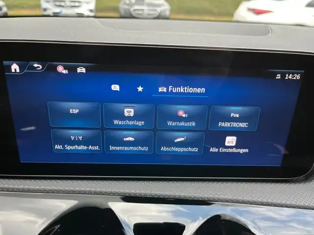 Mercedes-Benz CLA 200