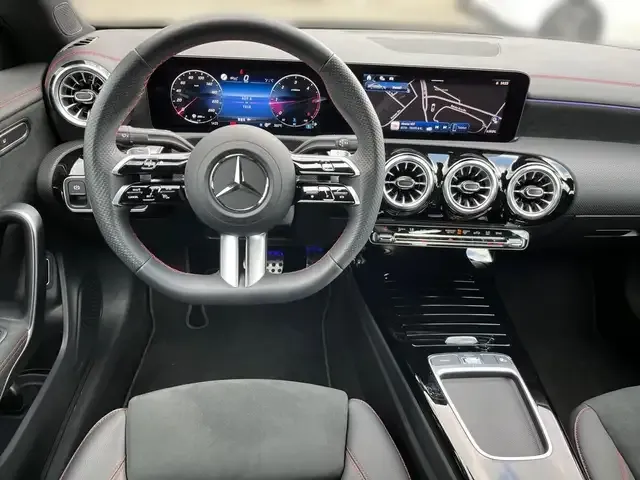 Mercedes-Benz CLA 200