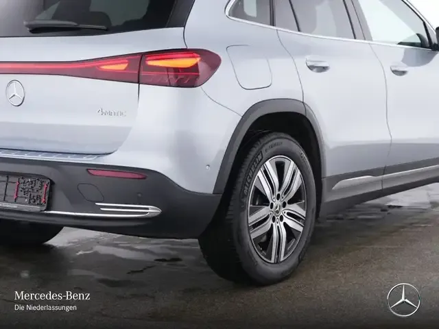 Mercedes-Benz EQA 300