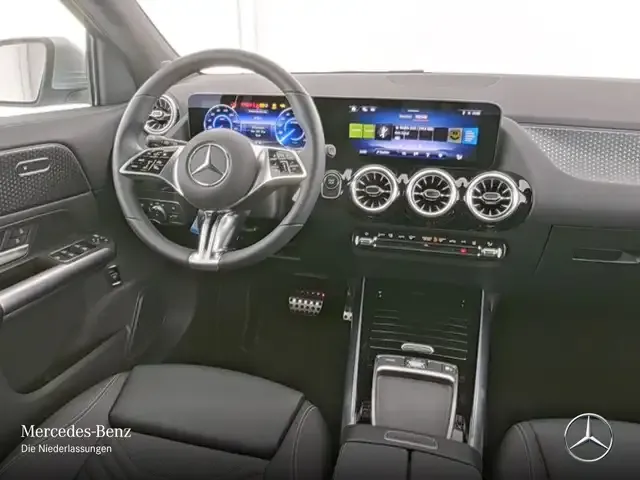 Mercedes-Benz EQA 300