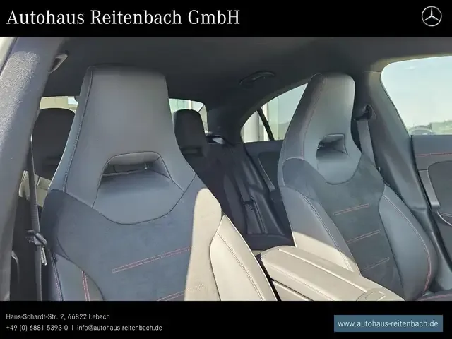 Mercedes-Benz CLA 220
