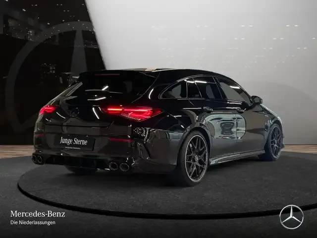 Mercedes-Benz CLA 45 AMG