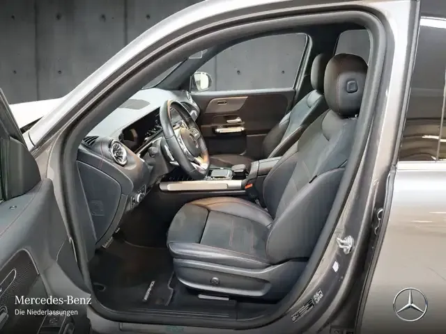 Mercedes-Benz EQB 300