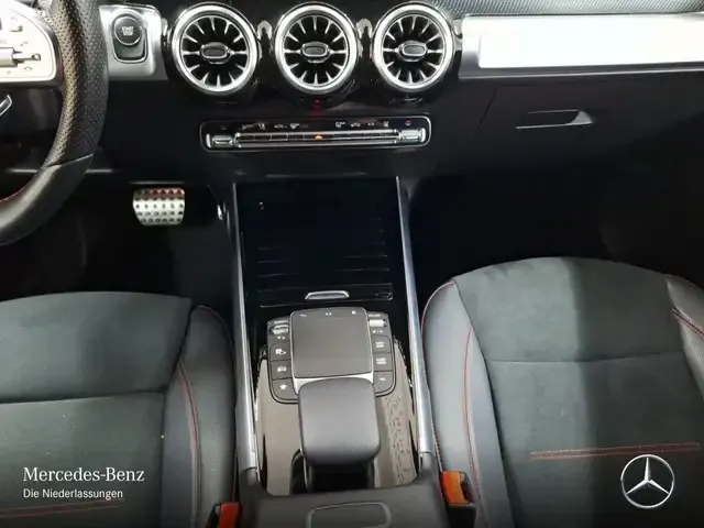 Mercedes-Benz EQB 300