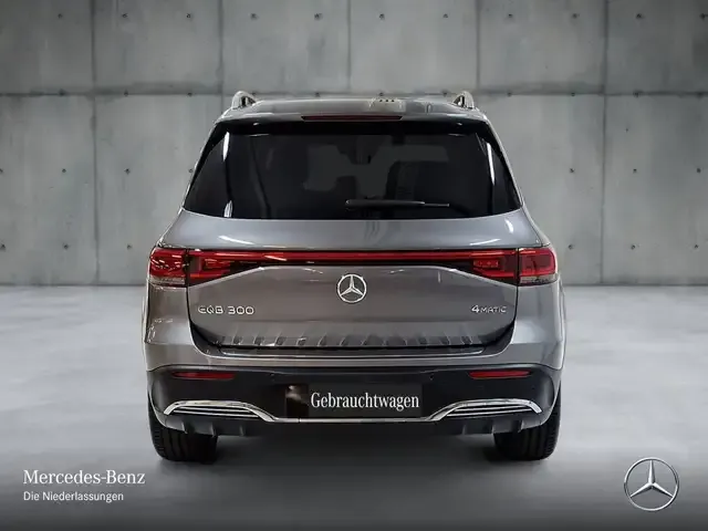 Mercedes-Benz EQB 300
