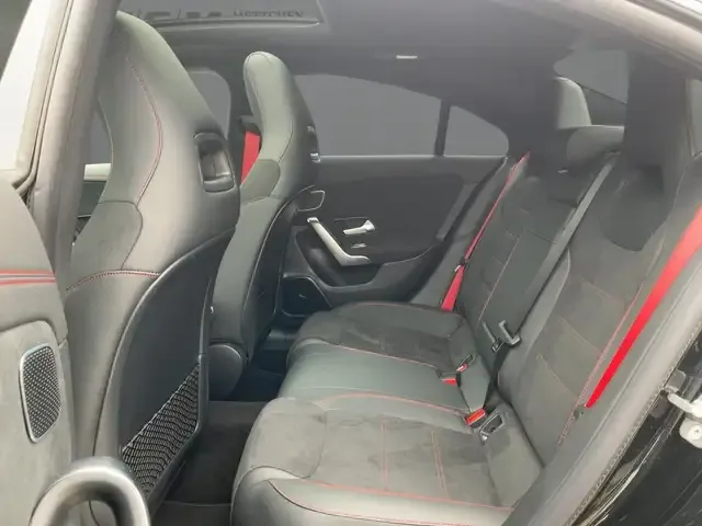 Mercedes-Benz CLA 45 AMG