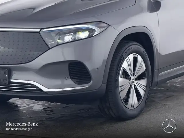 Mercedes-Benz EQA 300