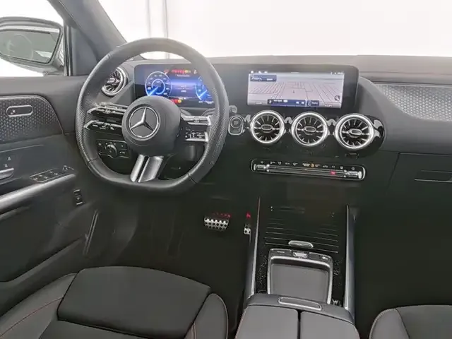 Mercedes-Benz EQA 300