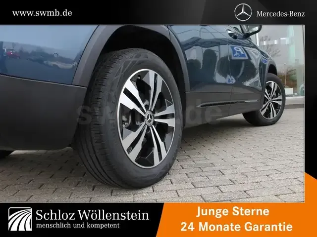 Mercedes-Benz GLB 200