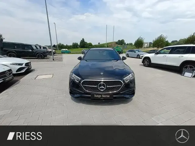 Mercedes-Benz E 220