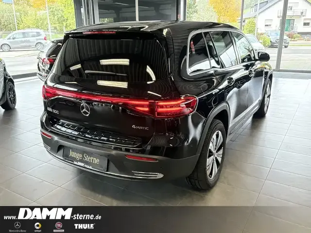 Mercedes-Benz EQB 300