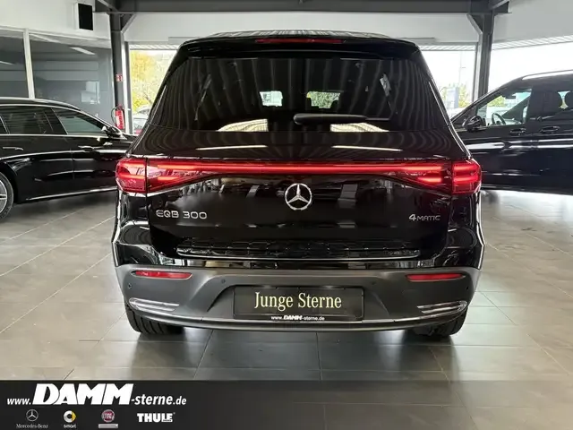Mercedes-Benz EQB 300