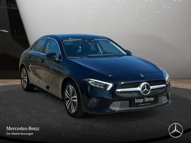Mercedes-Benz A 220