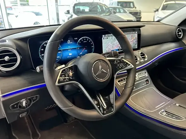 Mercedes-Benz E 300