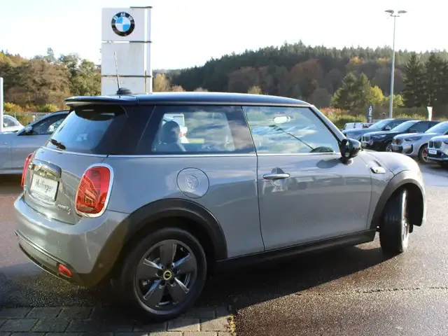 MINI Cooper SE