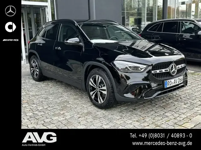 Mercedes-Benz GLA 200