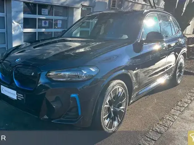 BMW iX3