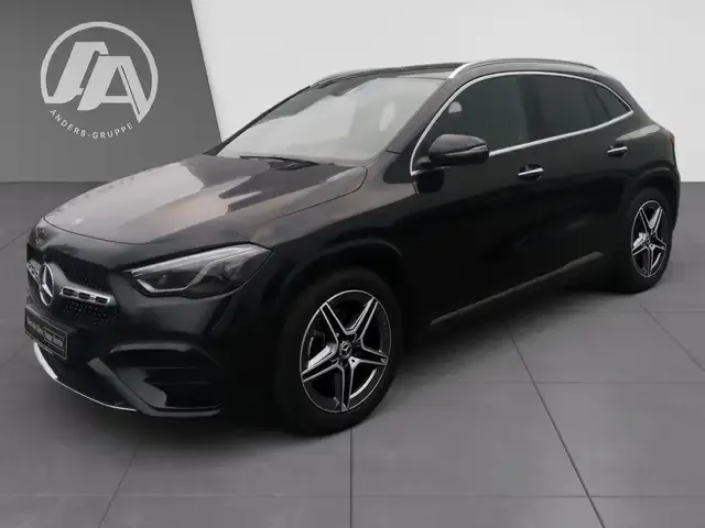 Mercedes-Benz GLA 220