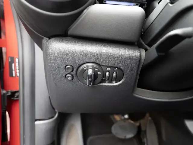 MINI Cooper C