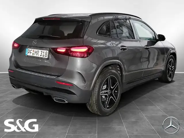 Mercedes-Benz GLA 200