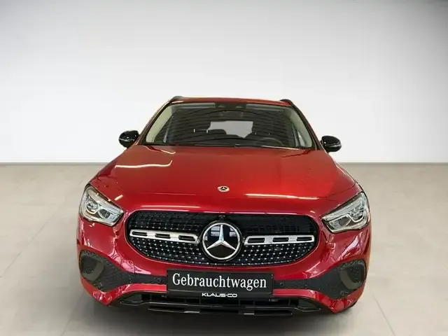Mercedes-Benz GLA 200