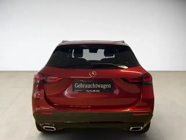 Mercedes-Benz GLA 200