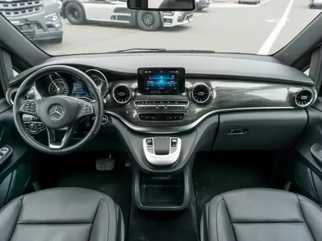 Mercedes-Benz V 250