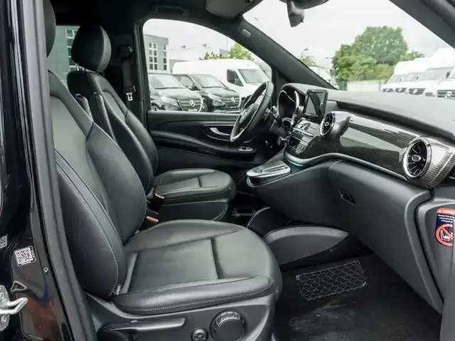 Mercedes-Benz V 250