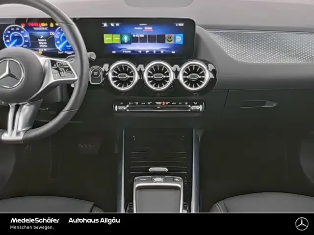 Mercedes-Benz EQA 300