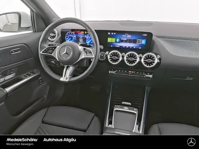 Mercedes-Benz EQA 300