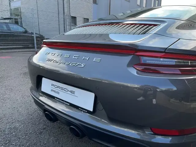 Porsche 991
