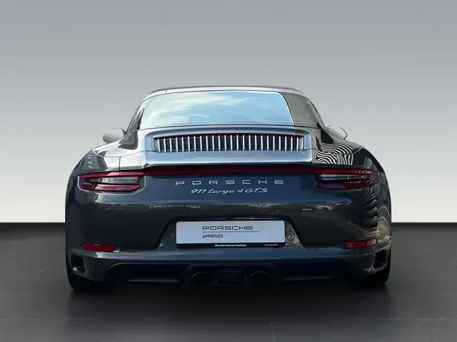 Porsche 991