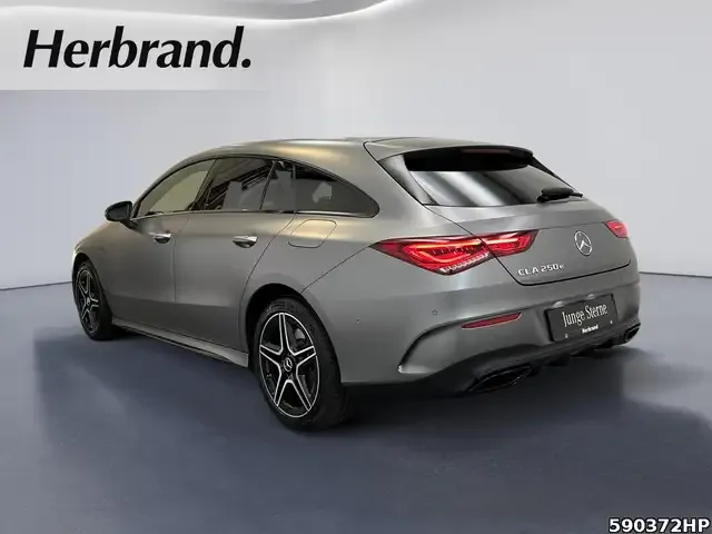 Mercedes-Benz CLA 250