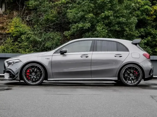 Mercedes-Benz A 45 AMG