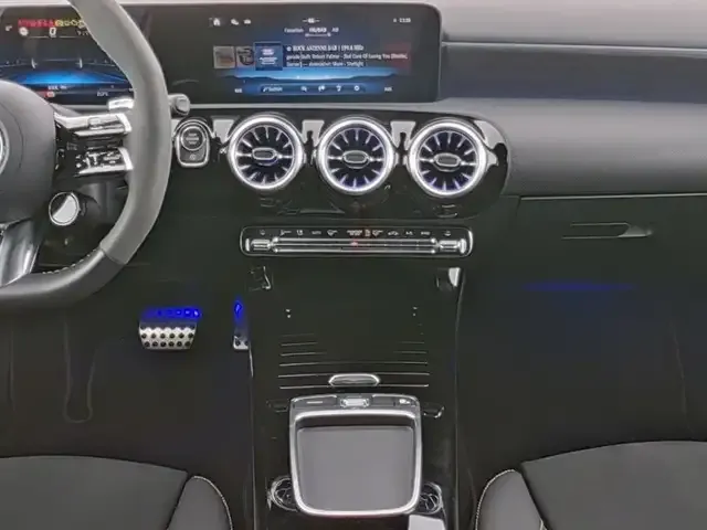 Mercedes-Benz A 45 AMG