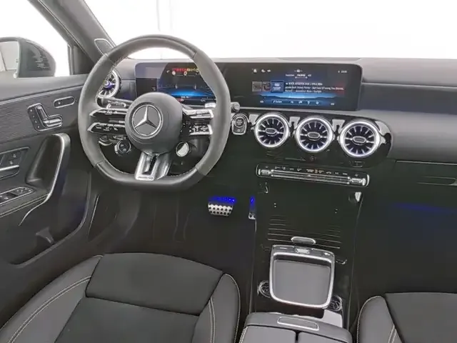 Mercedes-Benz A 45 AMG