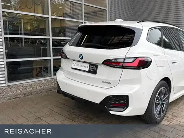 BMW 220