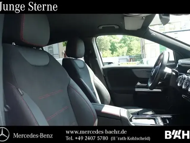 Mercedes-Benz EQA 300