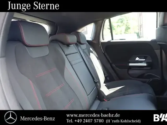 Mercedes-Benz EQA 300