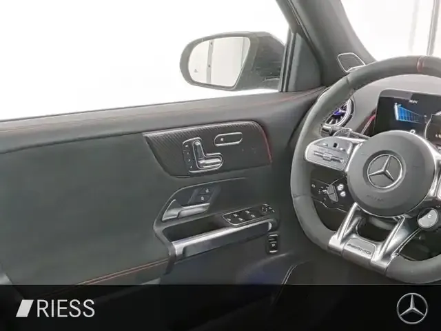 Mercedes-Benz GLB 35 AMG