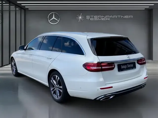 Mercedes-Benz E 400