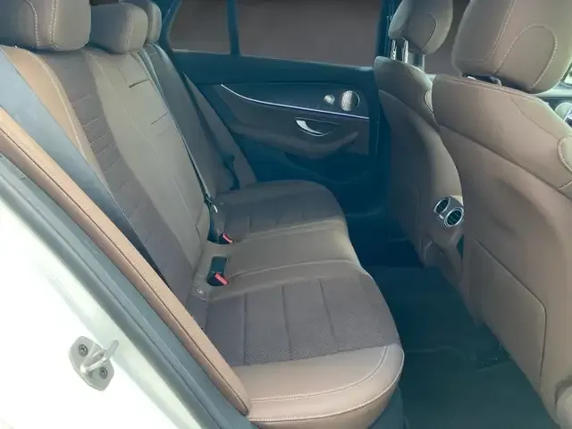 Mercedes-Benz E 400