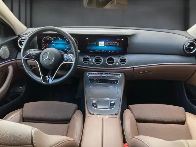 Mercedes-Benz E 400