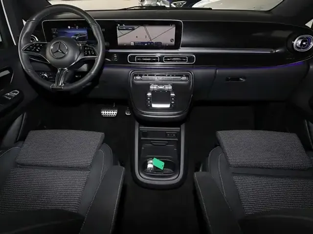 Mercedes-Benz V 250