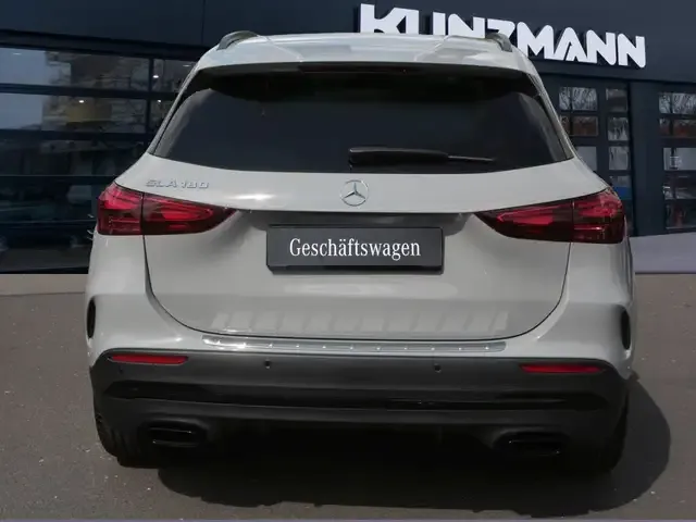 Mercedes-Benz GLA 180