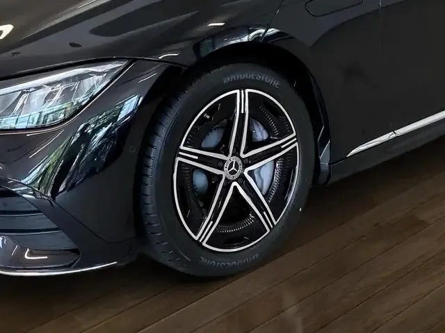 Mercedes-Benz EQE 350