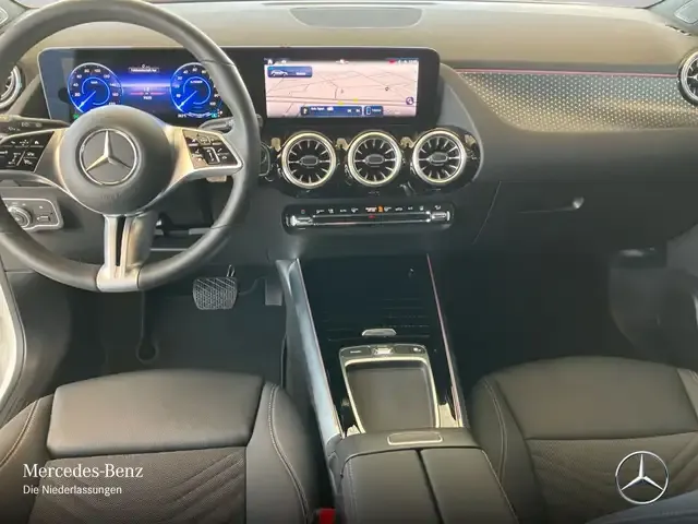 Mercedes-Benz EQA 300