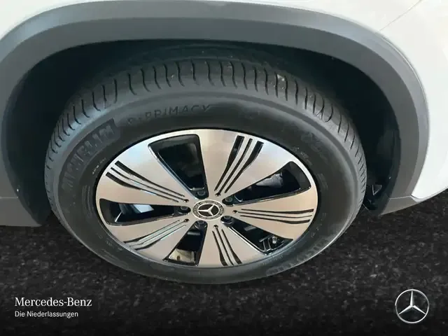 Mercedes-Benz EQA 300